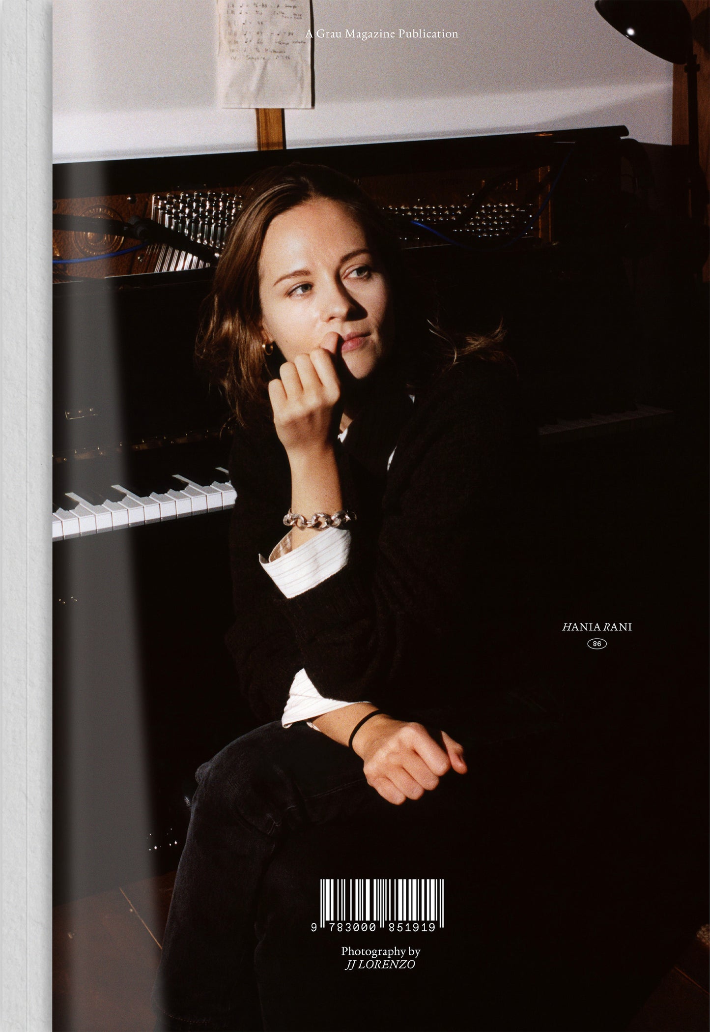 ISSUE 3 – WINTER 2025/26: Hania Rani